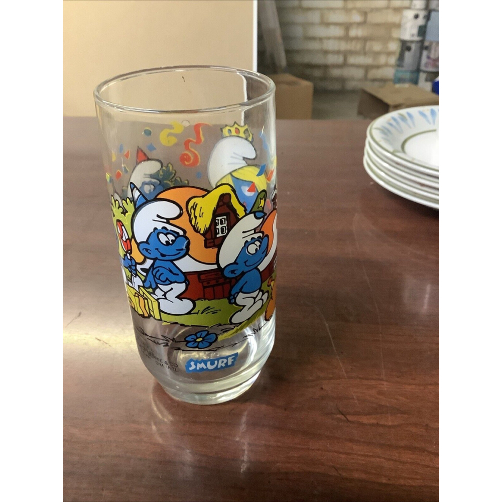 1983 Smurf & Smurfette Drinking Glass Peyo Wallace Berrie & Co